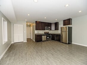 1914 W 21st Plz, Unit G in Chicago, IL - Foto de edificio - Building Photo