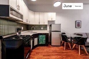 255 Evergreen in New York, NY - Building Photo