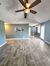 108 King Johns Pl in Del Rio, TX - Building Photo - Building Photo