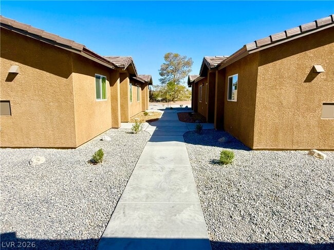 1300 Pocahontas Ave in Pahrump, NV - Building Photo - Building Photo