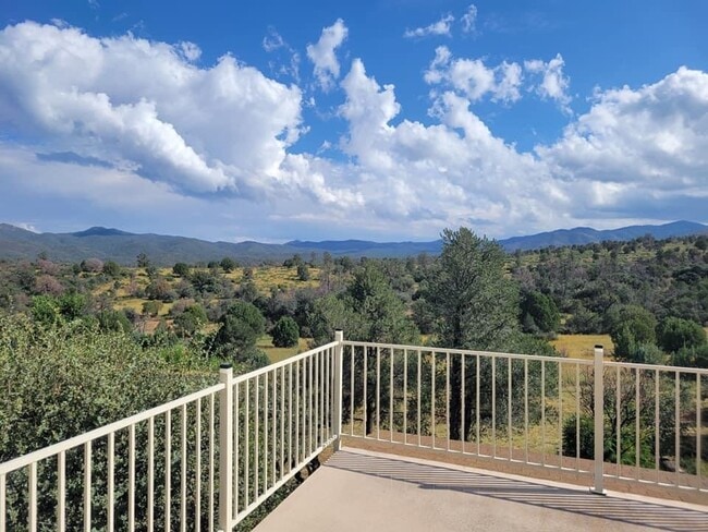 36 Bullwhacker Cir in Prescott, AZ - Foto de edificio - Building Photo