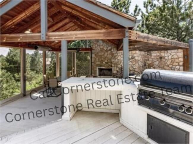 property at 5535 Jarman St