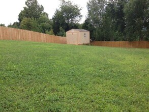 248 Flourville Rd in Johnson City, TN - Building Photo - Building Photo