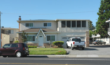 2134 Monroe St in Santa Clara, CA - Building Photo - Building Photo