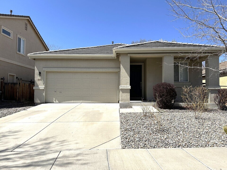 2471 Burtin Dr in Sparks, NV - Foto de edificio