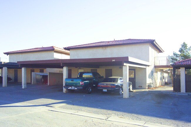 3145 Walnut Rd in Las Vegas, NV - Building Photo - Building Photo