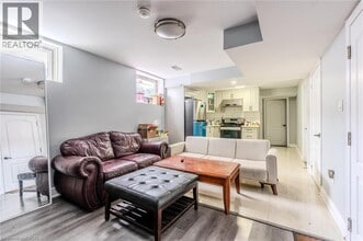 643 Doon S Dr in Kitchener, ON - Building Photo - Building Photo