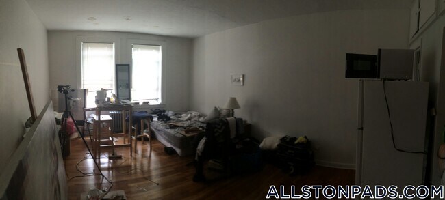 153 Brighton Ave, Unit 14 in Boston, MA - Foto de edificio - Building Photo