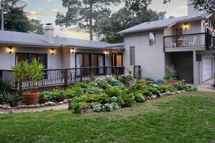 2635 Puesta Del Sol in Santa Barbara, CA - Building Photo