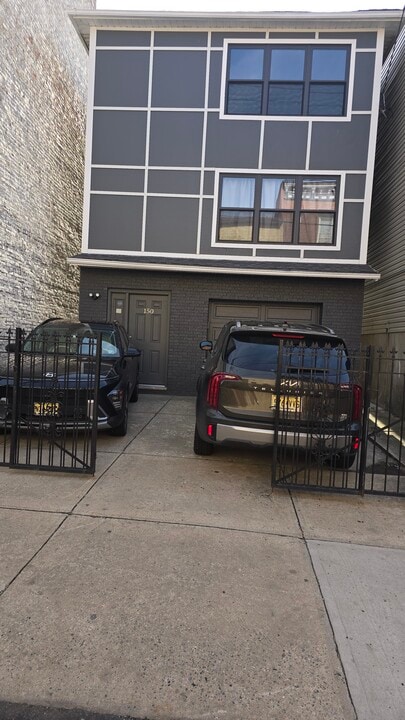 150 New York Ave, Unit Unit 2 in Jersey City, NJ - Foto de edificio