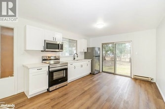 36 Northgate Rd in Wasaga Beach, ON - Building Photo - Building Photo