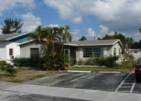 1705-1709 Mckinley St Apartments