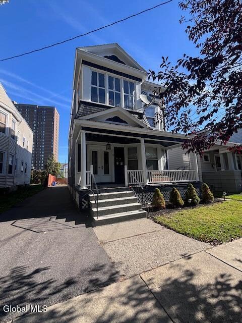 9 Kent St in Albany, NY - Building Photo