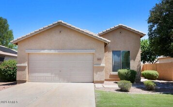 3462 E Powell Way in Gilbert, AZ - Building Photo - Building Photo