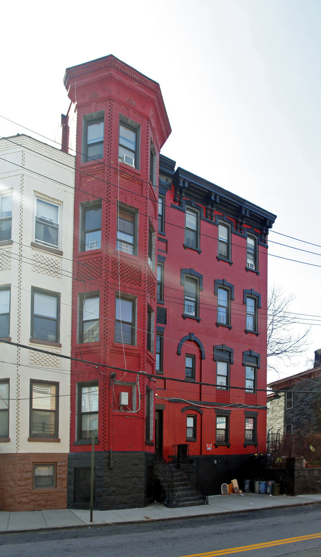 58-60 Hudson St in Yonkers, NY - Building Photo - Building Photo