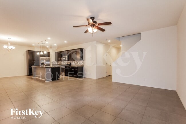 12046 W Hide Trail in Peoria, AZ - Building Photo - Building Photo