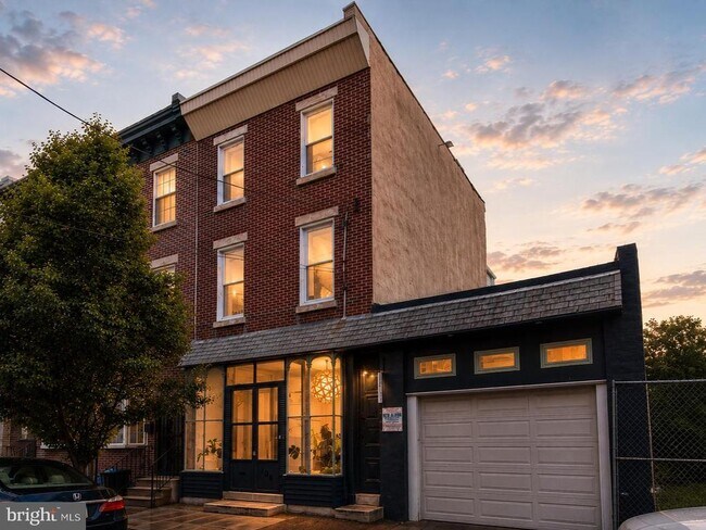 property at 106 Richmond St