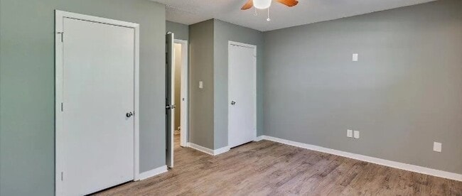 2128 Thousand Oaks Dr in Jackson, MS - Building Photo - Building Photo