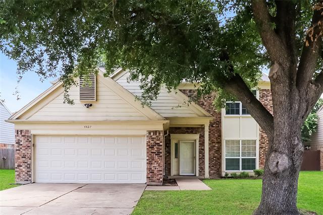 4427 Wheeler St in Grand Prairie, TX - Building Photo