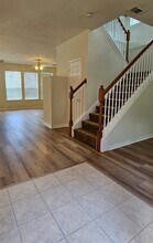 5723 Ames Crossing in Sugar Land, TX - Building Photo - Building Photo
