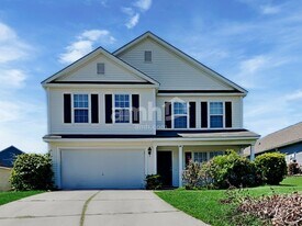 405 Crystal Oaks Ln in Moncks Corner, SC - Building Photo