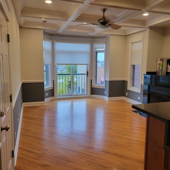 2022 N Wood St in Chicago, IL - Building Photo - Building Photo