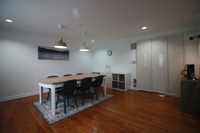 1624 Greenwood Rd in Glenview, IL - Building Photo - Building Photo