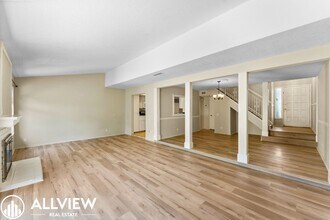 324 Plaza Estival in San Clemente, CA - Building Photo - Building Photo