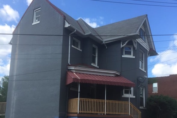 811 Sarah St in West Homestead, PA - Building Photo - Building Photo