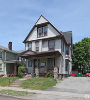 338 University Ave in Rochester, NY - Foto de edificio - Building Photo