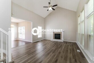 18417 Spruce St in Gardner, KS - Building Photo - Building Photo