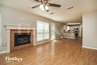 1039 Wentworth Dr in Pearland, TX - Building Photo - Building Photo