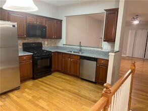 1004 Thornborough Dr in Alpharetta, GA - Building Photo - Building Photo