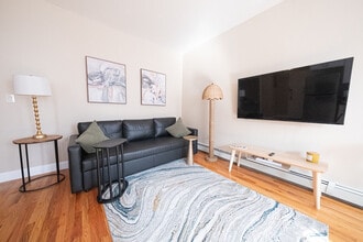 245 W 113th St, Unit SI ID1061658P in New York, NY - Building Photo - Building Photo