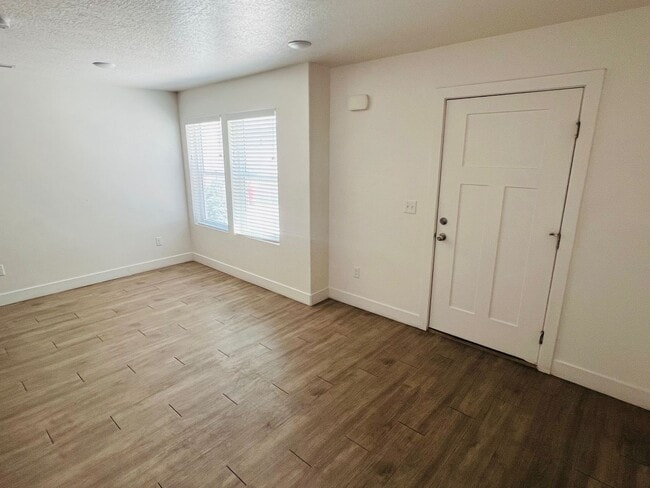1173 Shady Brook Ln S in West Haven, UT - Building Photo - Building Photo