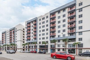 3930 NW 7th St in Miami, FL - Building Photo
