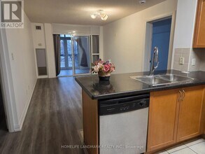 7363 Kennedy Rd in Markham, ON - Building Photo - Building Photo