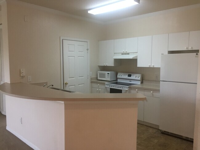 3561 Conroy Rd in Orlando, FL - Building Photo - Building Photo