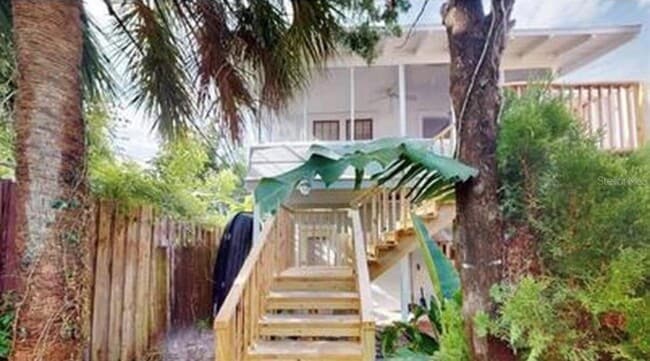 property at 622 7th Ave N
