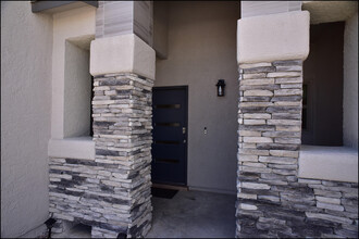 3545 Essence St in El Paso, TX - Building Photo - Building Photo