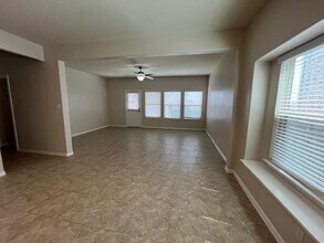516 Rancho Verde Dr in Leander, TX - Building Photo - Building Photo