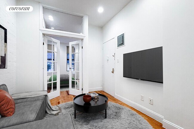 421 E 81st St in New York, NY - Building Photo - Building Photo