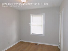 1213 R C Baldwin Ave in High Point, NC - Building Photo - Building Photo