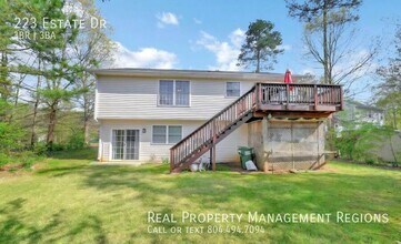 223 Estate Dr in Ruther Glen, VA - Building Photo - Building Photo