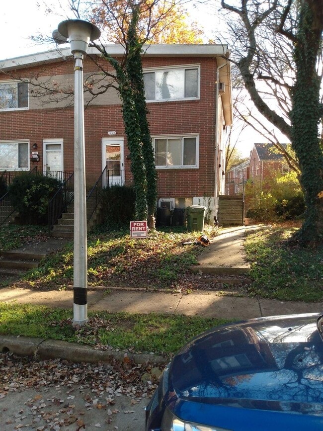 1005 Cedarcroft Rd, Unit Cedarcroft Apt #2 in Baltimore, MD - Foto de edificio - Building Photo