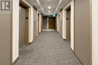 7890 Jane St in Vaughan, ON - Building Photo - Building Photo