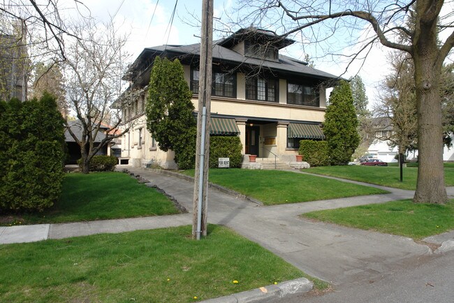 2404 W 2nd Ave in Spokane, WA - Foto de edificio - Building Photo