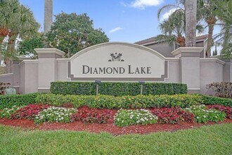 16405 Diamond Head Dr in Weston, FL - Foto de edificio - Building Photo