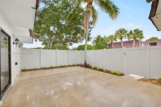 7228 72nd Way in West Palm Beach, FL - Building Photo - Building Photo