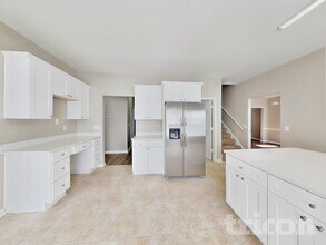 112 Falling Waters Dr in Jonesboro, GA - Building Photo - Building Photo